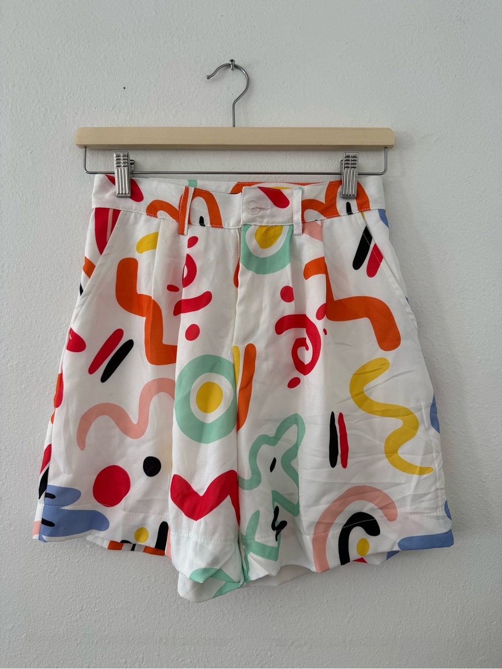 Women’s White High-Waist Abstract Print Shorts
